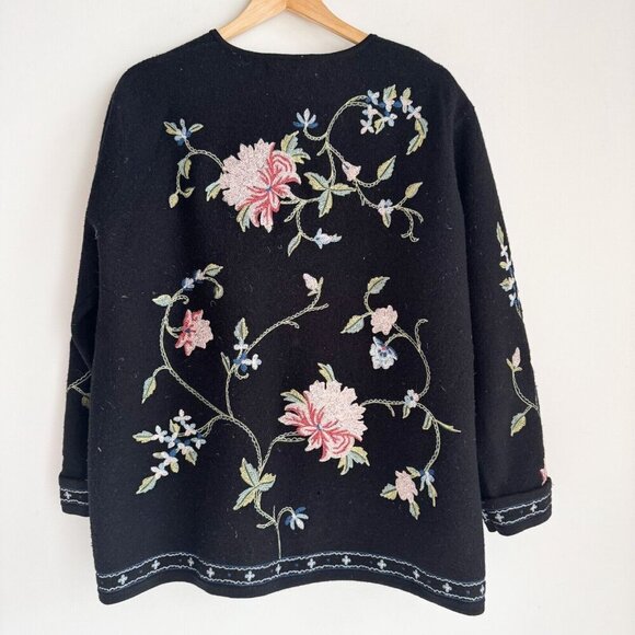 Carole Little Black Wool Floral Embroidered Mother of Pearl Button Cardigan 2X - Picture 4 of 7